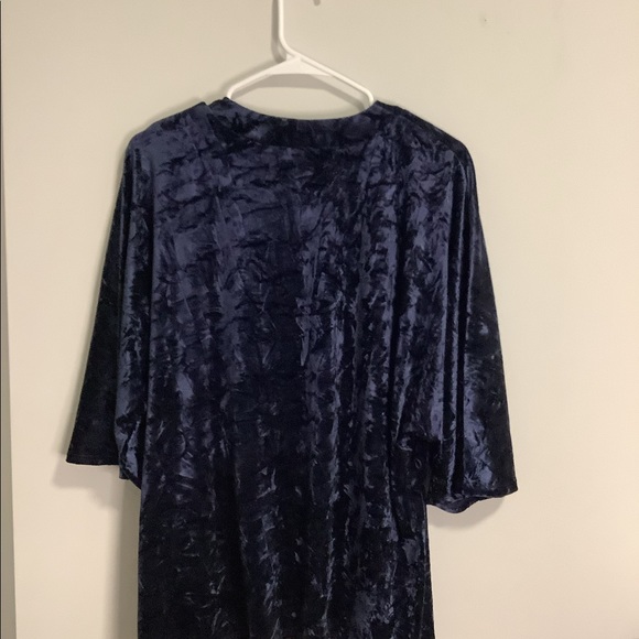 Kimono - Picture 2 of 3